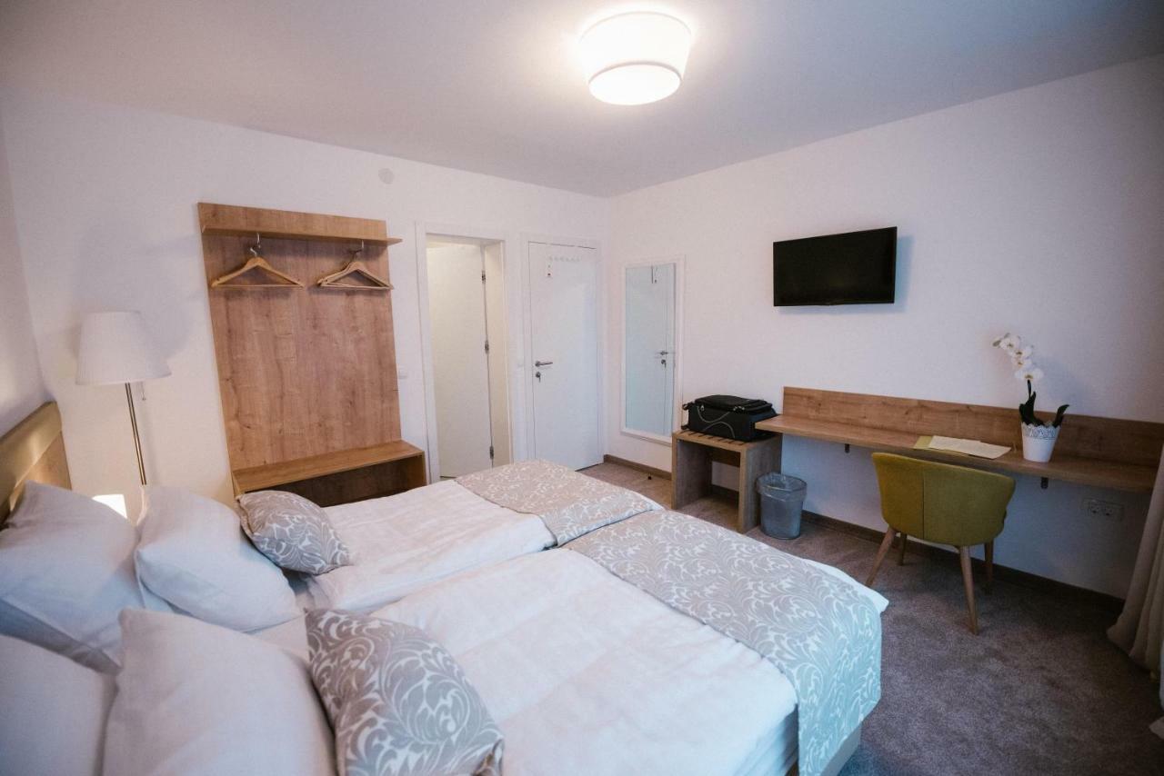 2I Rooms Dakovo Exterior foto